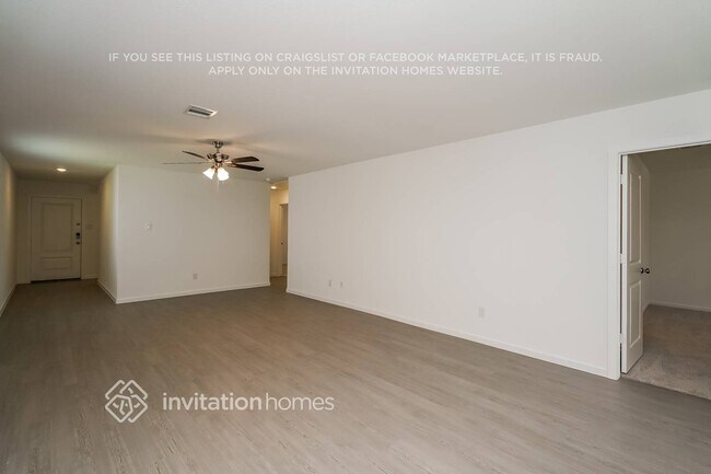 Foto del edificio - 3113 Lynmar Ln