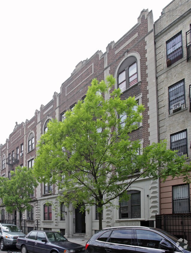 Building Photo - 1172 President St