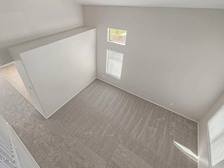 Foto principal - 355 W Jersey Way