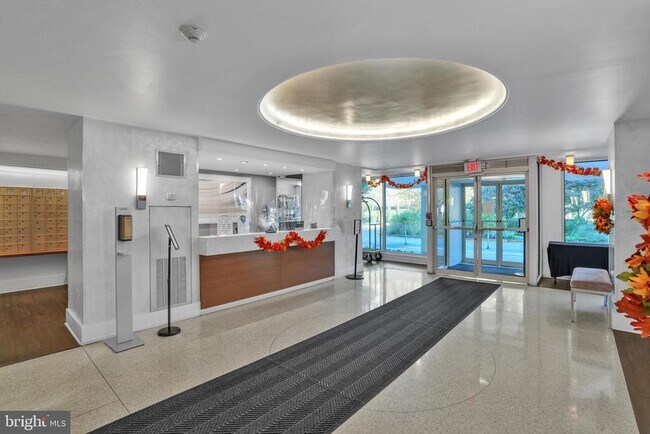 Foto del edificio - 4000 Tunlaw Rd NW