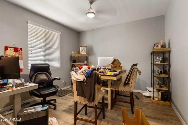 Foto del edificio - 3859 E Welton Ln