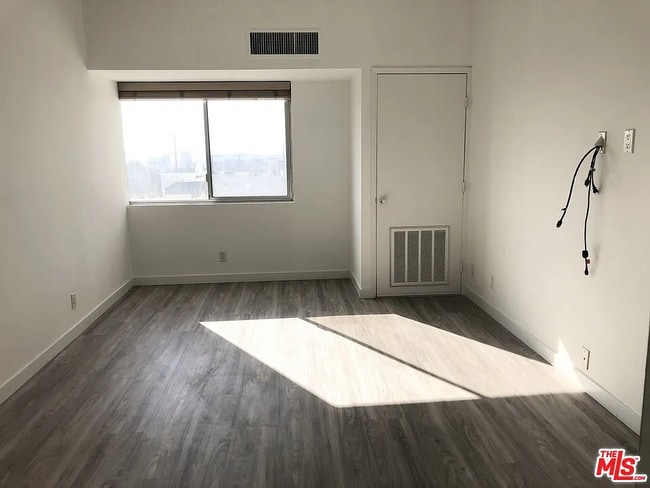 Foto del edificio - 144-27 Sanford Ave