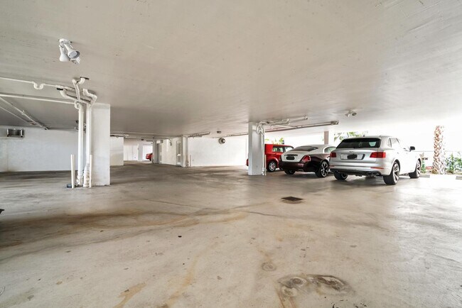 Foto del edificio - 301 Croton Ave