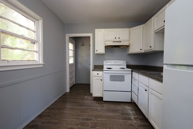 Foto del edificio - 751 E Brookwood Pl