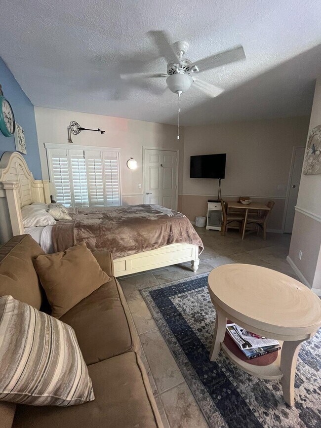 Foto del edificio - 8365 Mulligan Cir