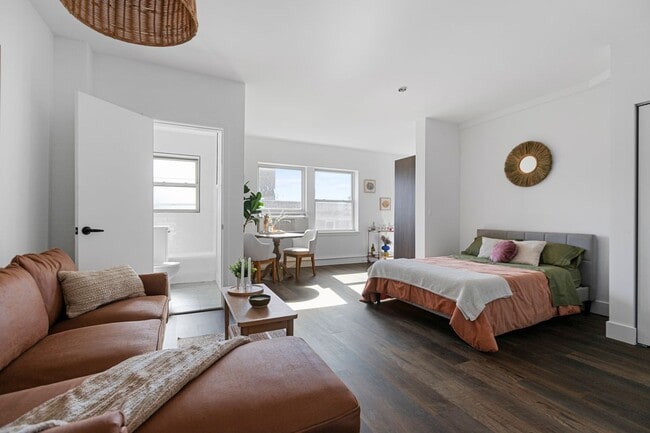 Foto del edificio - 1555 W Hollywood Ave