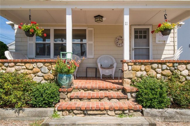 Foto del edificio - 11 Angell Rd