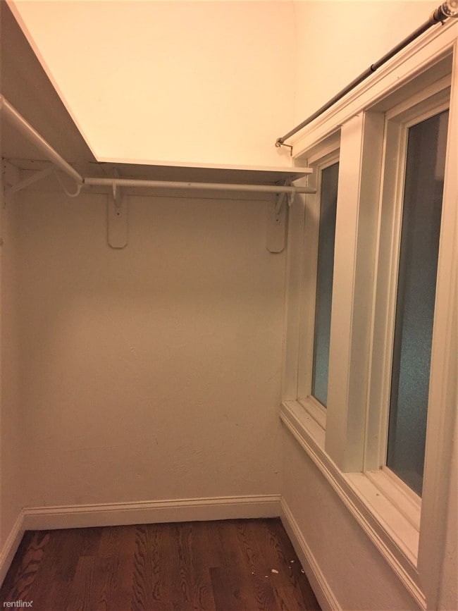 Building Photo - 58 Seaver St