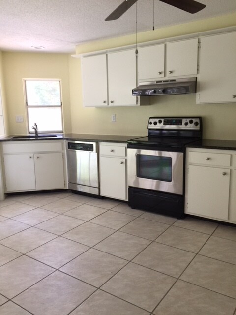 Building Photo - 282 Mt Vernon Dr