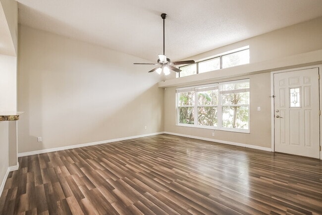 Building Photo - 5202 Dorrington Ln