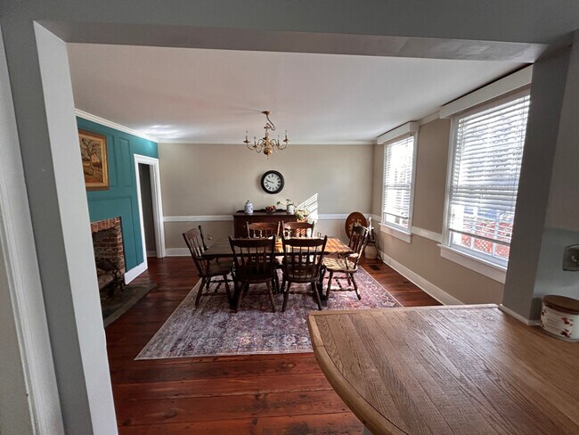 Building Photo - 272 High St