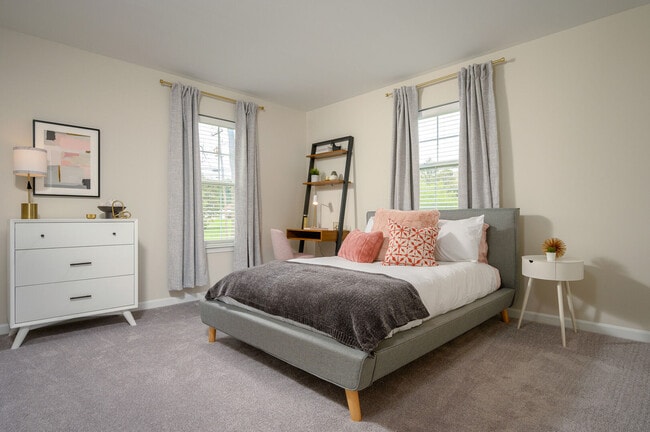 Foto del edificio - Exeter Village Apartments