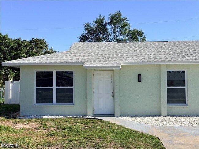 Foto del edificio - 323 SW 17th St
