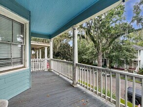 Building Photo - 1012 E Park Ave