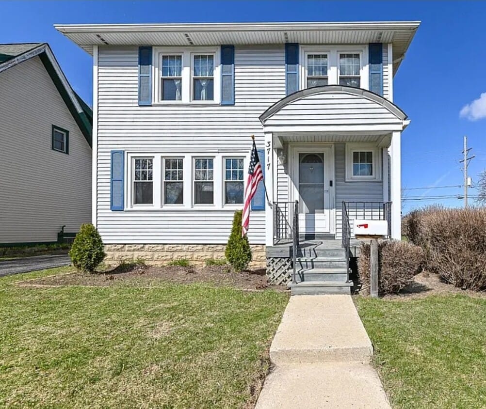 Primary Photo - 3717 S 56th St