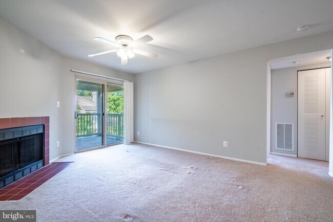 Foto del edificio - 1715 Ascot Way