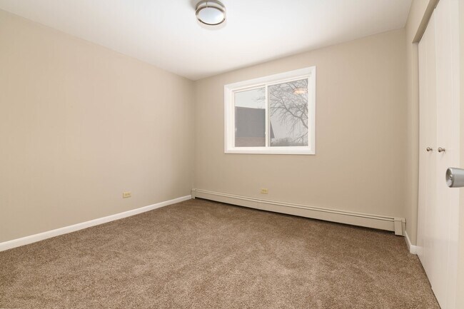 Building Photo - 17242 71st Ct