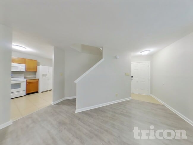 Foto del edificio - 1296 Edgewater Dr