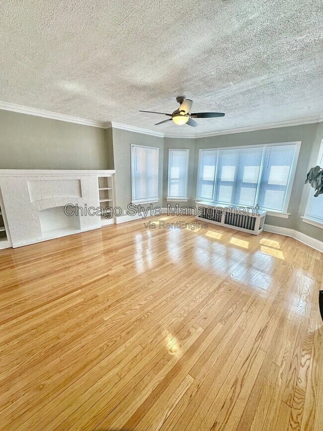 Building Photo - 7721 S Hermitage Ave