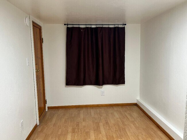 dormitorio 1 final - 291 Crest Cir Dr