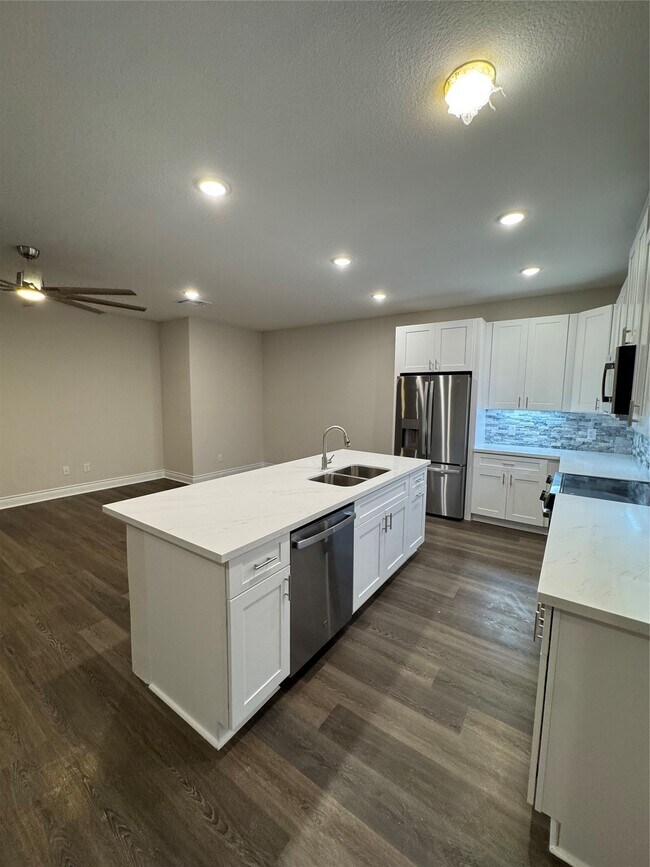 Building Photo - 12869 Andromeda Ct