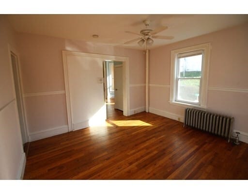 Building Photo - 90 Mt Vernon St