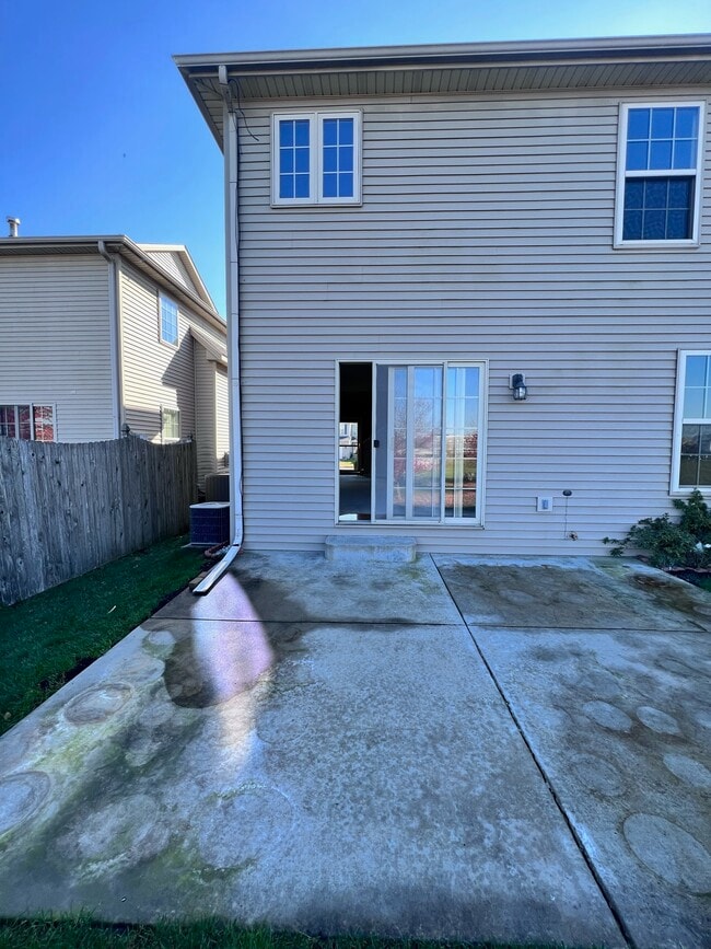 Photo - 14 Parsley (Savoy, IL) Townhome