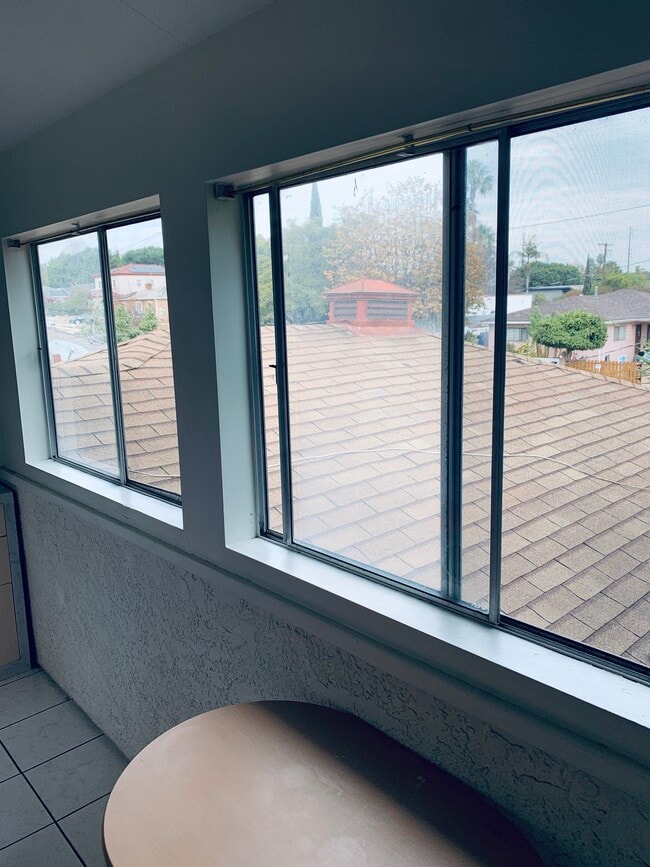 Foto del edificio - 3703 S Bentley Ave