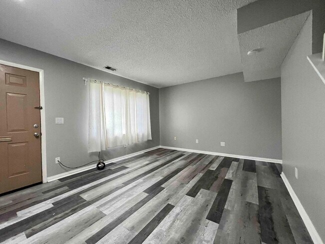 Foto del edificio - 2927 Bridgewalk St