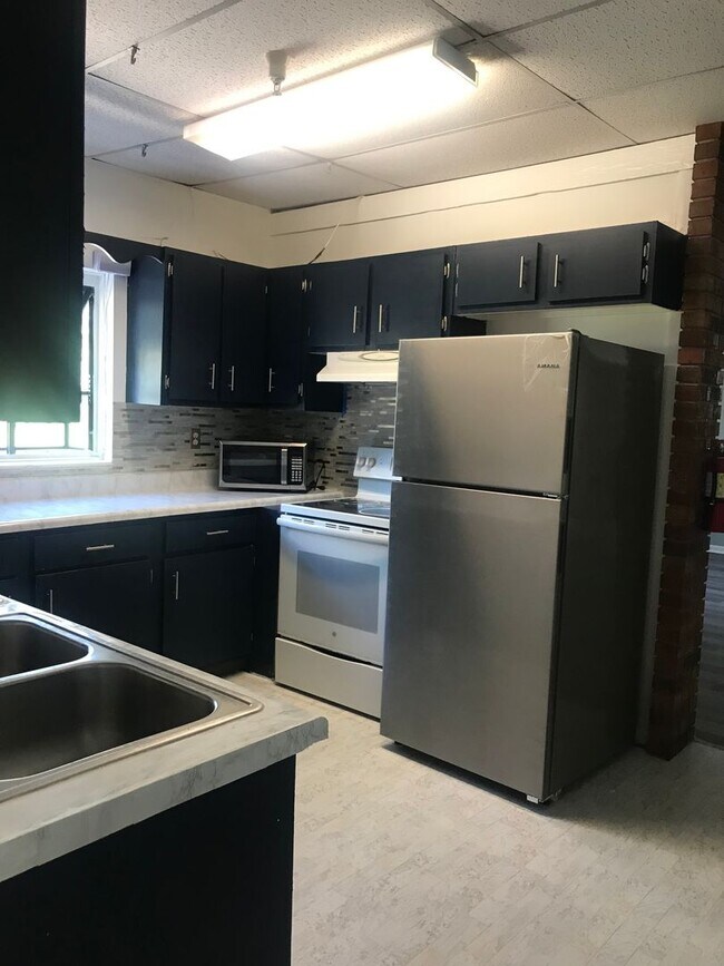 Foto del edificio - Large 6BR/4.5BA home in a great location c...