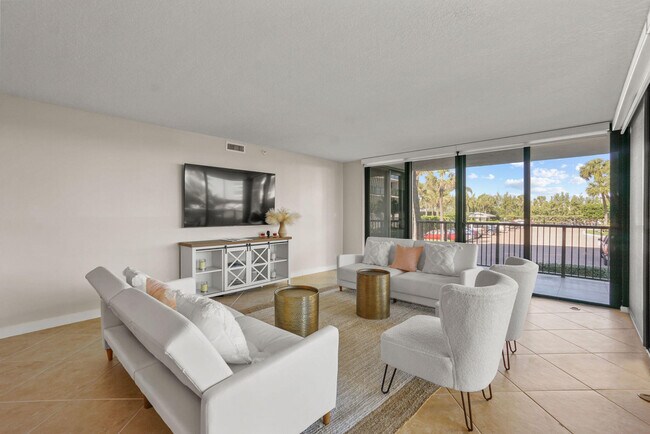 Foto del edificio - 3440 S Ocean Blvd