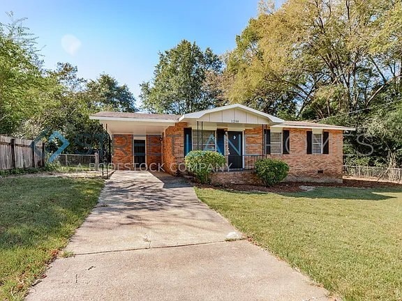 Building Photo - 1288 Rosewood Dr