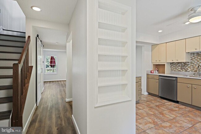 Building Photo - 15027 Courtland Pl