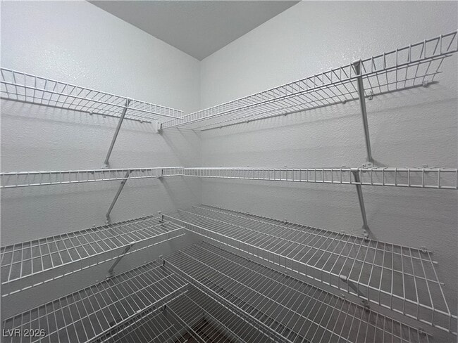 Building Photo - 5855 Valley Dr