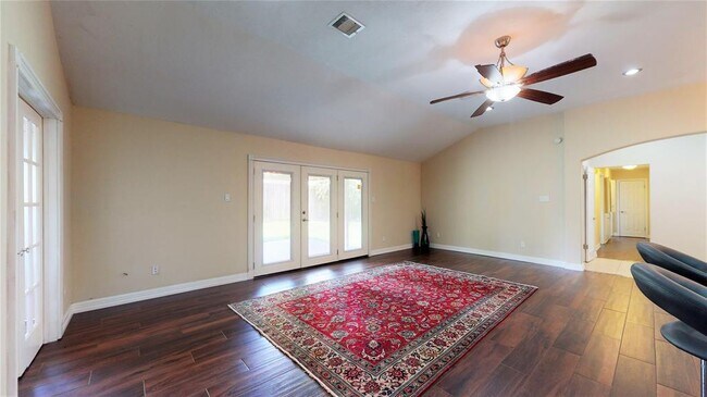 Building Photo - 11110 Hazelhurst Dr