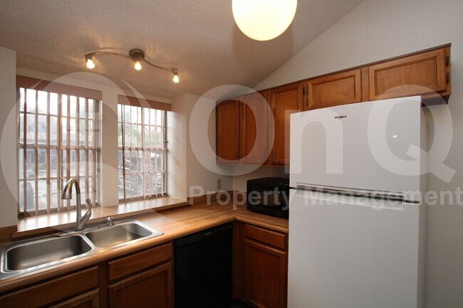 Building Photo - 8111 W Wacker Rd