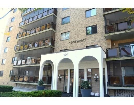Primary Photo - 990 Massachusetts Ave
