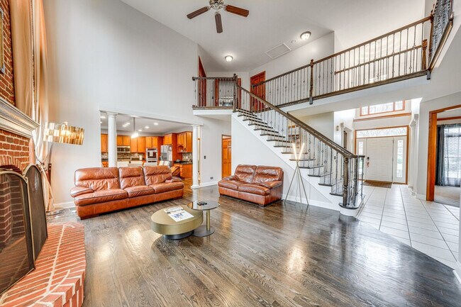 Foto del edificio - 3423 Goldfinch Dr