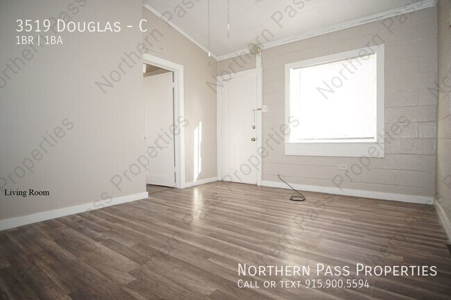 Building Photo - Cozy 1 BDR Apartment Near Memorial Park!