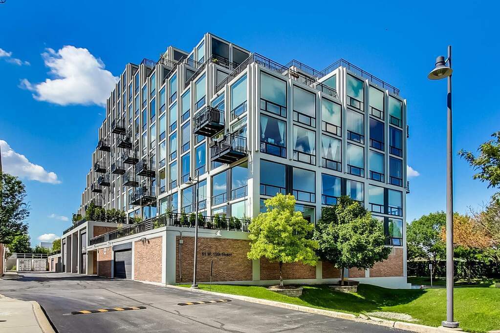 Foto principal - 61 W 15th St
