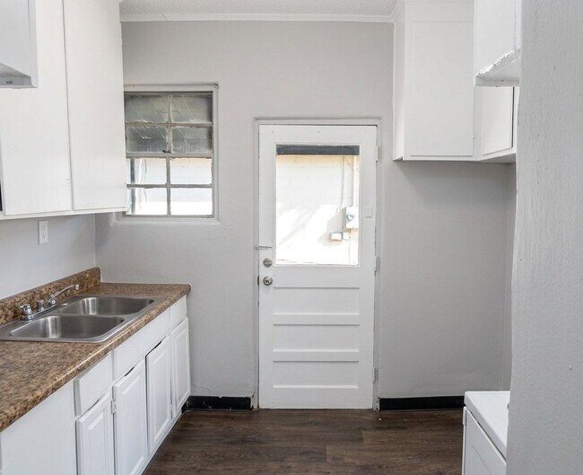 Foto del edificio - 22 Burgess Ct