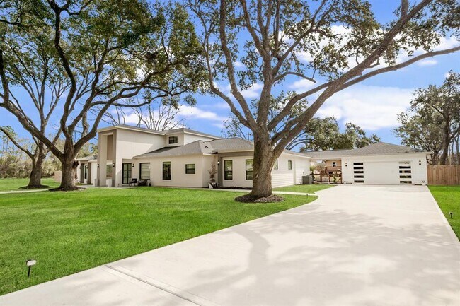 Foto del edificio - 26511 Meadow Ln