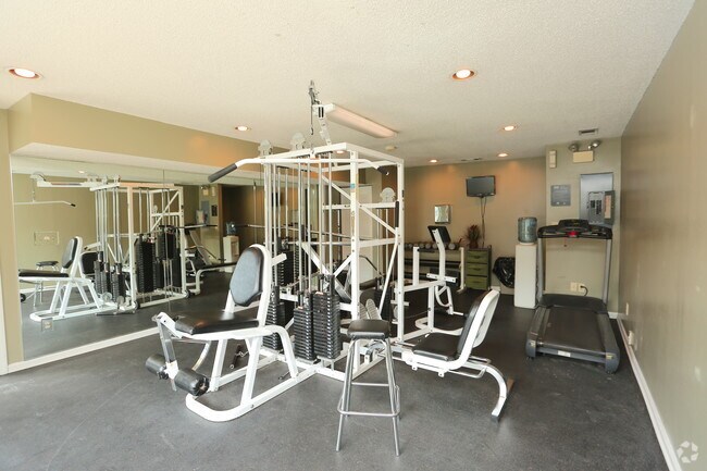 Gimnasio - The Vistas Apartments