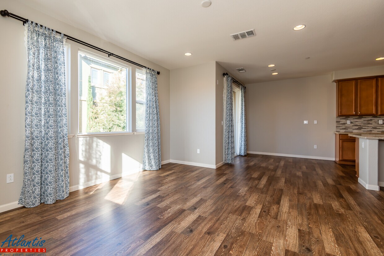 Foto principal - 1576 McCandless Dr