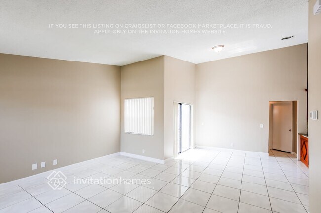 Foto del edificio - 9810 SW 57th St