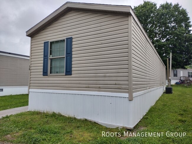 Building Photo - 12700 Colby Lake Rd