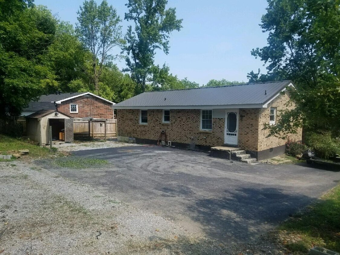 706 Tumbleweed Trail, Mt. Juliet, TN 37122 House for Rent in Mt