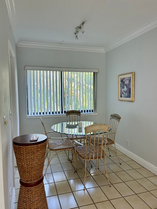 Foto del edificio - 122 Peruvian Ave