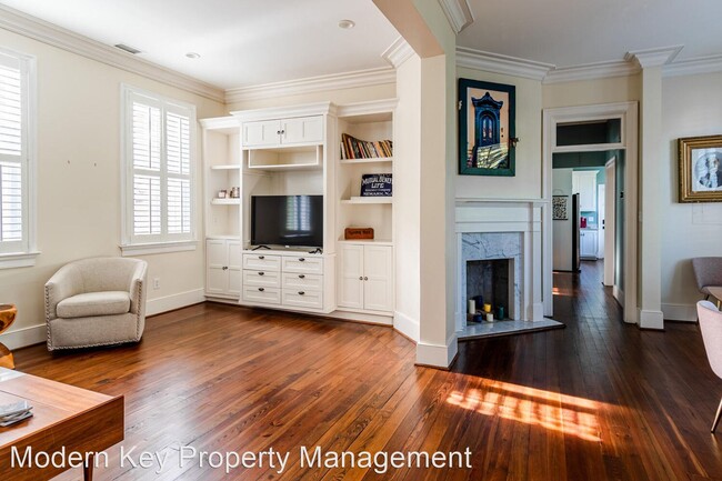 Building Photo - 2 br, 2 bath House - 132 Queen St Unit A