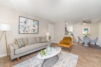 Building Photo - Village 1373